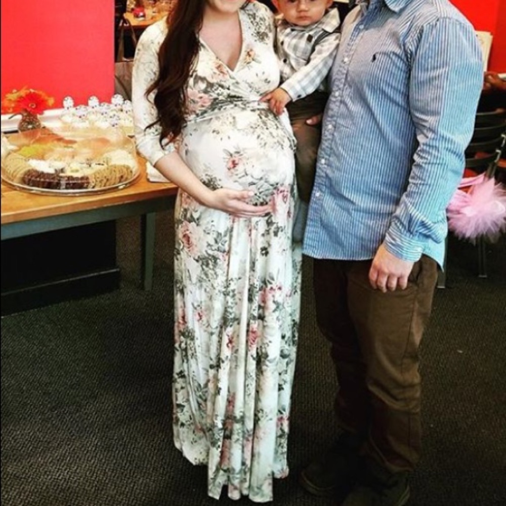 Beautiful floral maternity Dress